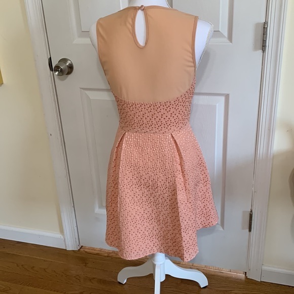 Spring dress! - Picture 4 of 9